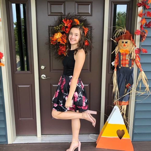 flower dress - Picture 4 of 7